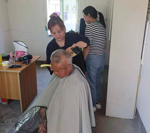 尊龙集团官网养老